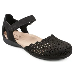 Discount Earth Shoes Bronnie Casual Slip-On Perforated Sandals Black