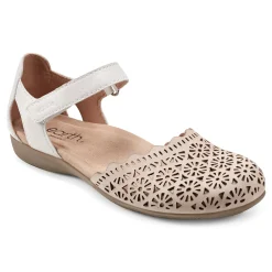Clearance Earth Shoes Bronnie Casual Slip-On Perforated Sandals Light Natural