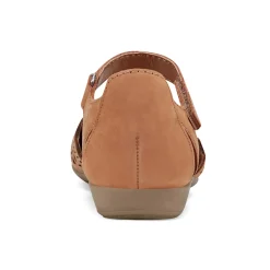 Clearance Earth Shoes Bronnie Casual Slip-On Perforated Sandals Medium Natural