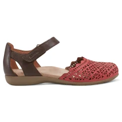 Hot Earth Shoes Bronnie Casual Slip-On Perforated Sandals Medium Red