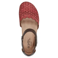 Hot Earth Shoes Bronnie Casual Slip-On Perforated Sandals Medium Red