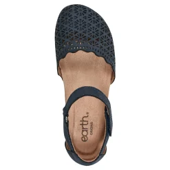 Clearance Earth Shoes Bronnie Casual Slip-On Perforated Sandals Navy