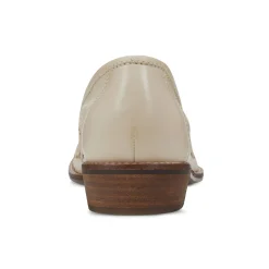 Outlet Earth Shoes Ella Round Toe Slip-on Casual Flat Loafers Ivory