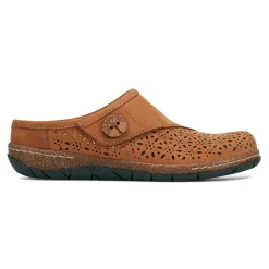 Earth Shoes Erinn Round Toe Casual Slip-on Flat Clogs Medium Natural