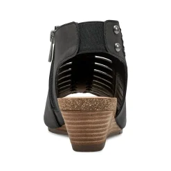 Discount Earth Shoes Hana Round Toe Laser Cut Dress Sandals Black