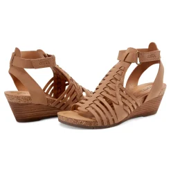 Discount Earth Shoes Hattie Round Toe Strappy Wedge Sandals Medium Brown