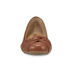 Earth Shoes Jacci Lightweight Round Toe Slip-on Dress Flats Medium Brown