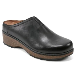 Discount Earth Shoes Kolia Round Toe Slip-on Casual Clogs Black Leather